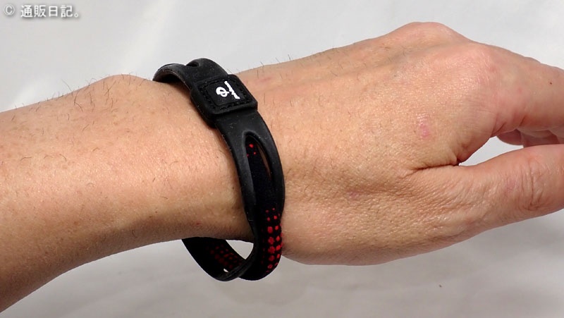 【レビュー】Phiten（ファイテン）RAKUWAブレスを健康オタクが本音で評価！肩こり・疲労ケアに効果ある？